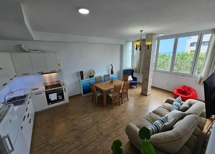 Mia Luxury Winter Appartement Golem (Tirana)